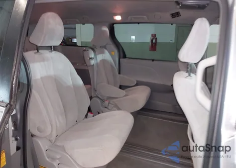 2013 Toyota Sienna Le V6 8 Passenger из США, поврежденный, VIN 5TDKK3DC2DS327527